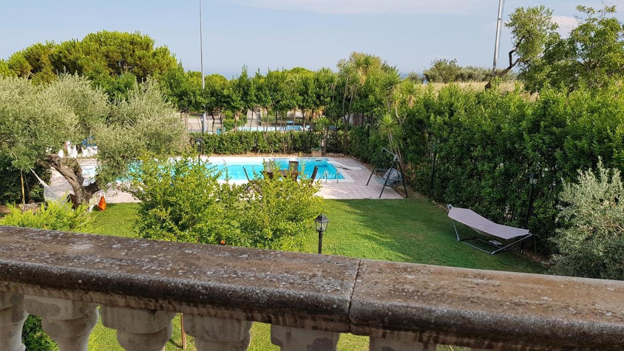 Sinilu B&B Silvi Paese Exterior photo